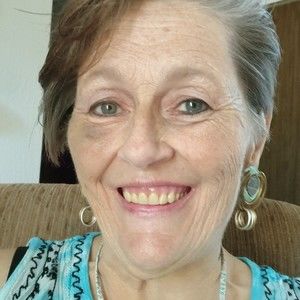 Meet your Posher, Jeanette